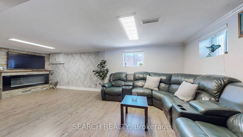 316 Shaw St  Toronto, M6J 2X2 | Image 22