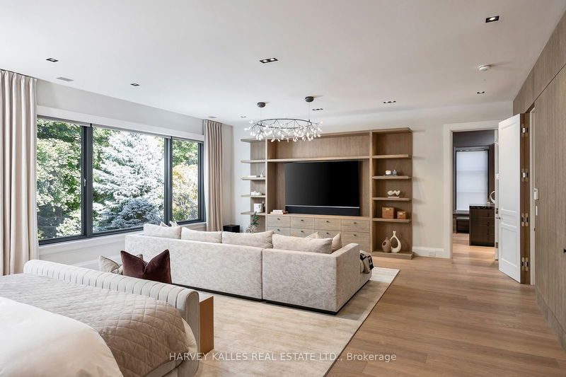 80 Chestnut Park Rd  Toronto, M4W 1W9 | Image 20