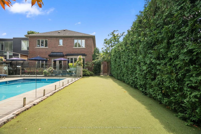 4 Evergreen Gdns  Toronto, M4G 1C3 | Image 37