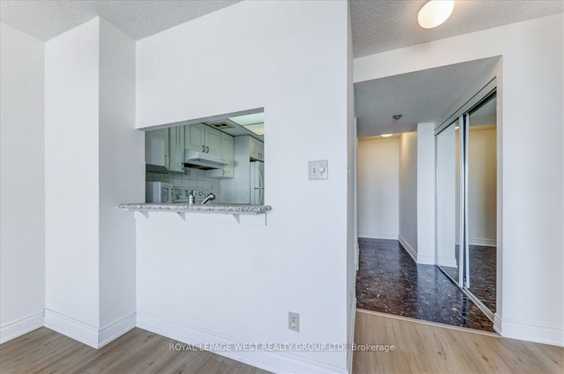  PH505 - 5765 Yonge St  Toronto, M2M 4H9 | Image 18