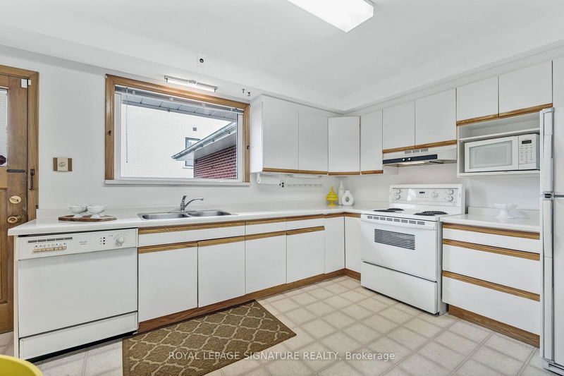 186 Burbank Dr  Toronto, M2K 1P4 | Image 10