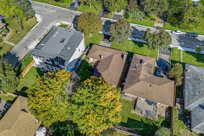 186 Burbank Dr  Toronto, M2K 1P4 | Image 39