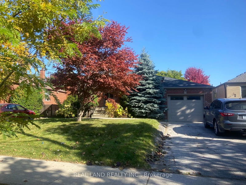 home for lease on 21 Vinci(Basement) Crescent