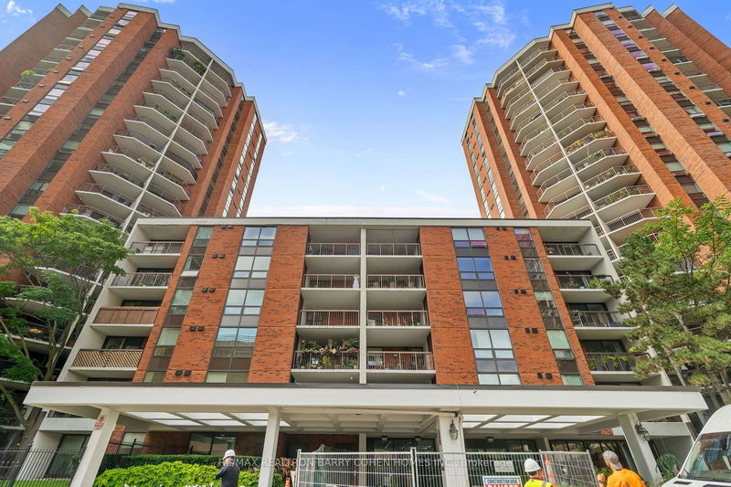  Ph2 - 77 Maitland Pl  Toronto, M4Y 2V6 | Image 1