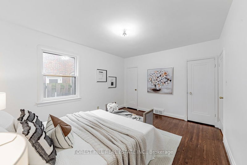 55 Camberwell Rd  Toronto, M6C 3E7 | Image 20