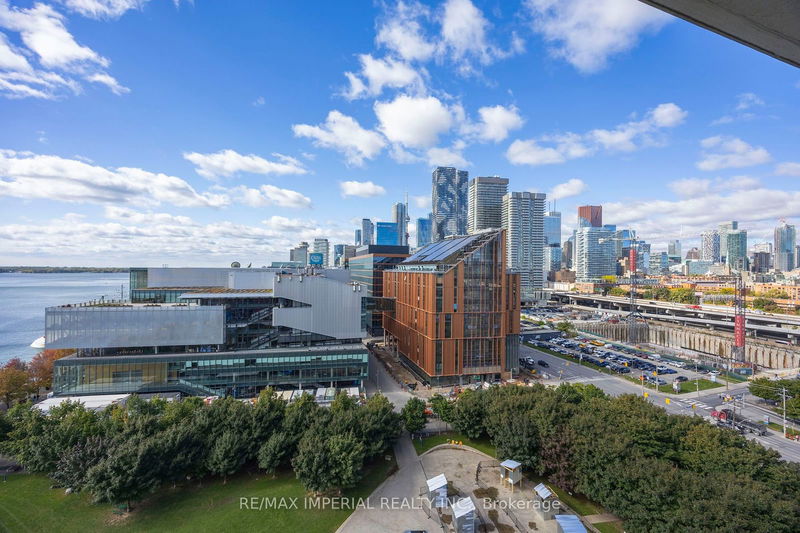  1233 - 15 Merchants' Wharf Rd  Toronto, M5A 0N8 | Image 27