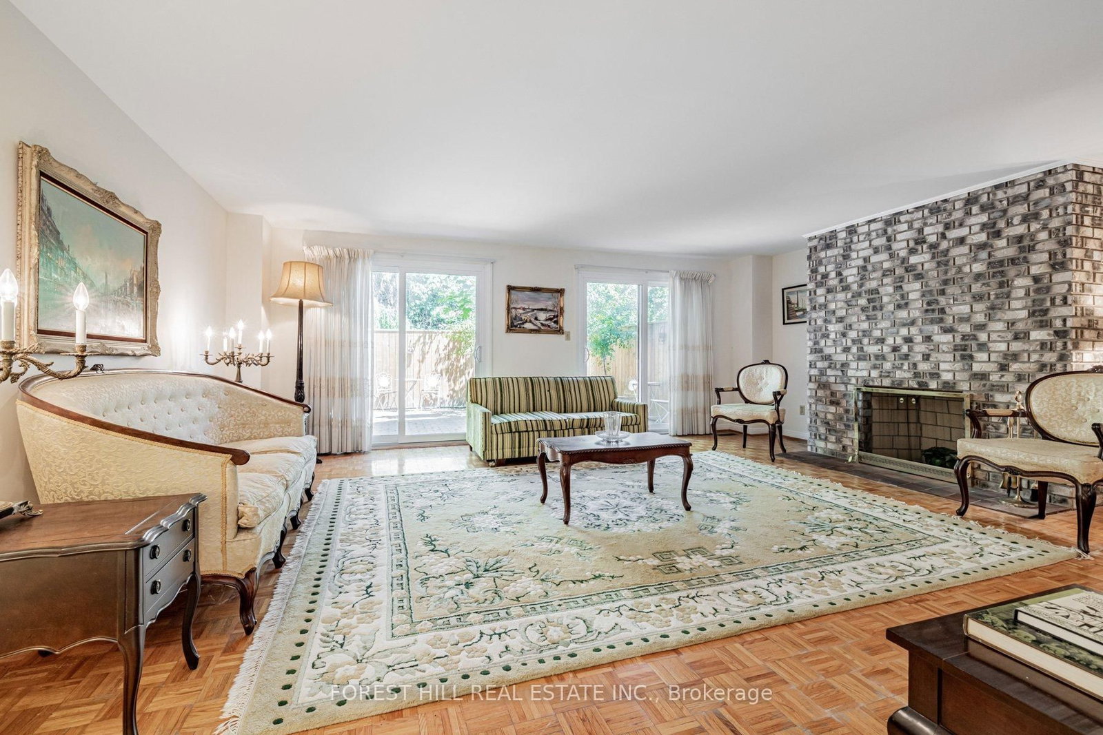 Listing Image 3