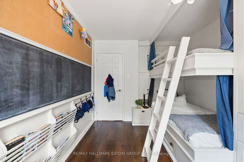 42 Douglas Ave  Toronto, M5M 1G5 | Image 20