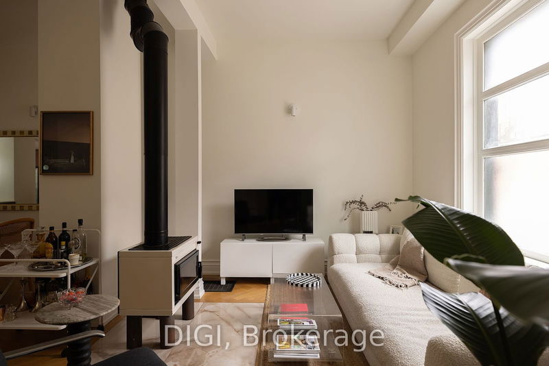 home for sale on 5 Palmerston Avenue