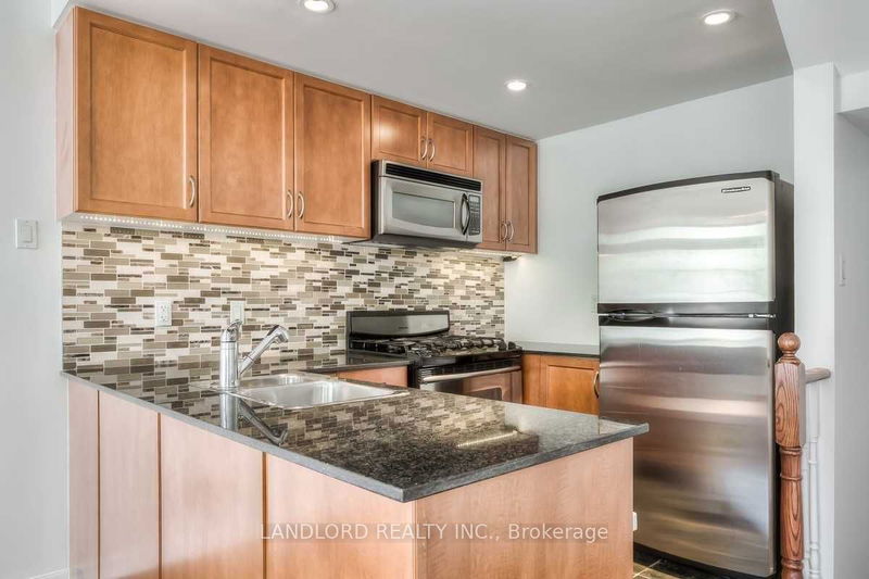 home for lease on 17-6 Wellesley Place