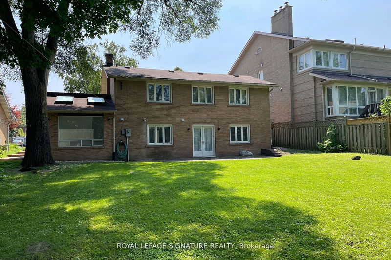 home for lease on 8 Sandalwood Place