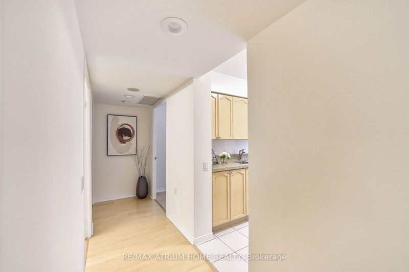  202 - 35 Finch Ave E Toronto, M2N 6Z8 | Image 10