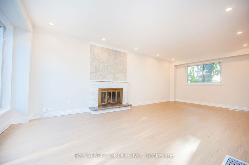 36 Brahms Ave  Toronto, M2H 1H4 | Image 5