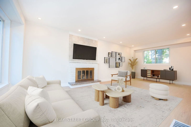 36 Brahms Ave  Toronto, M2H 1H4 | Image 6