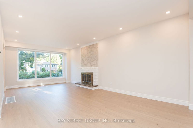 36 Brahms Ave  Toronto, M2H 1H4 | Image 9