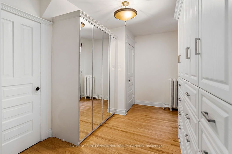 277 Crawford St  Toronto, M6J 2V7 | Image 17