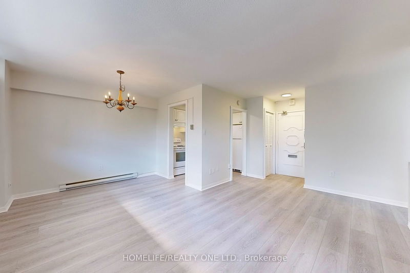  404 - 30 Gloucester St  Toronto, M4Y 1L6 | Image 11