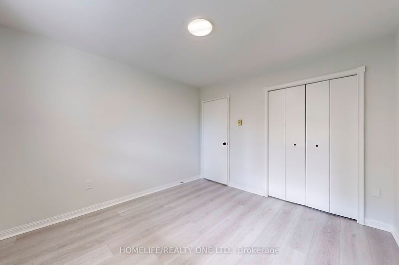  404 - 30 Gloucester St  Toronto, M4Y 1L6 | Image 23