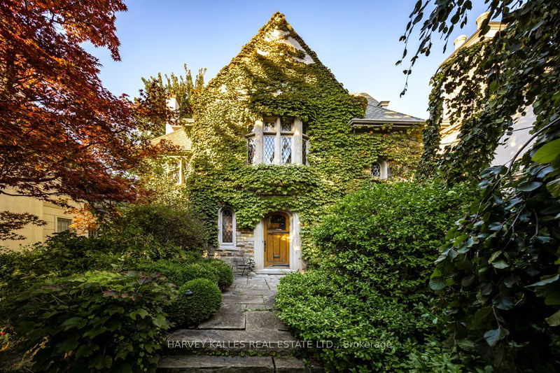 13 Old Forest Hill Rd  Toronto, M5P 2P6 | Image 1