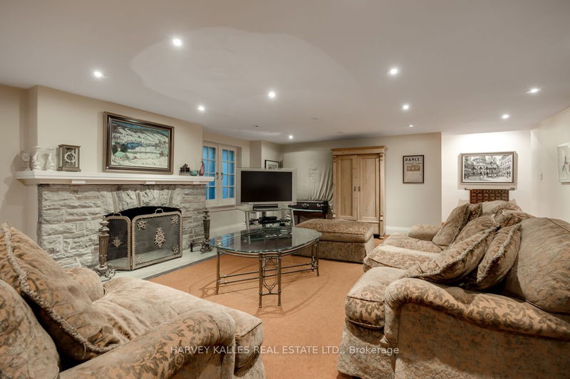 13 Old Forest Hill Rd  Toronto, M5P 2P6 | Image 17