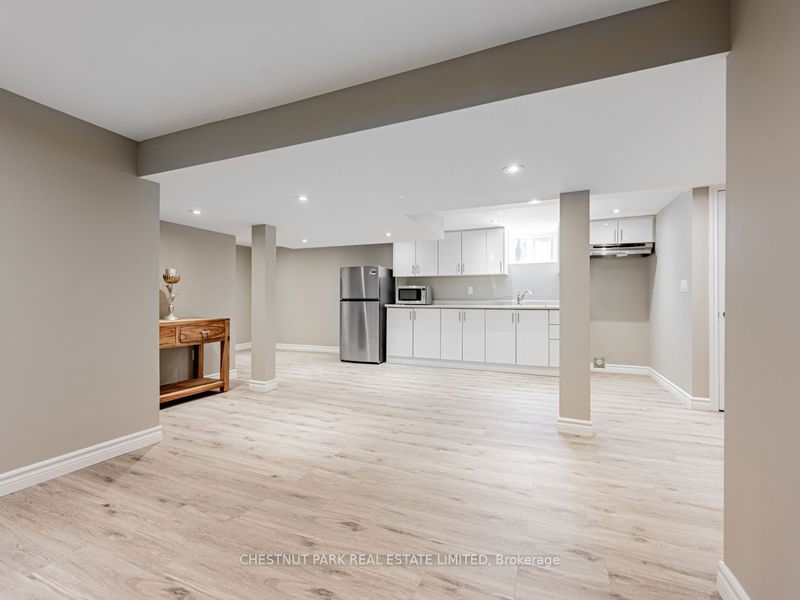 28 Brendan Rd  Toronto, M4G 2X1 | Image 24