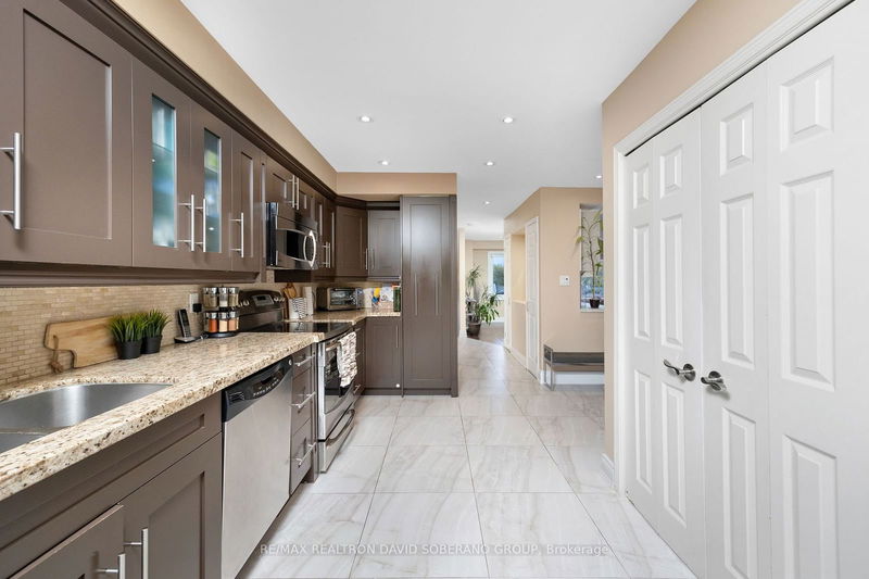 16 Blairville Rd  Toronto, M3H 5Y5 | Image 7