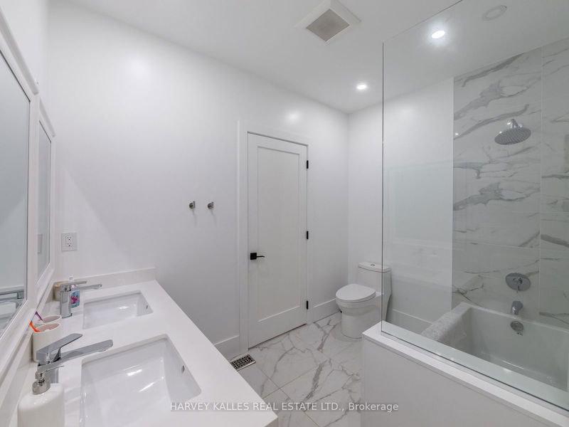 103 Burncrest Dr  Toronto, M5M 2Z6 | Image 25