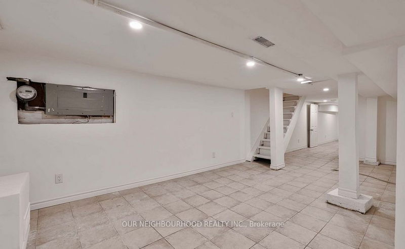 243 Lippincott St  Toronto, M5S 2P4 | Image 21