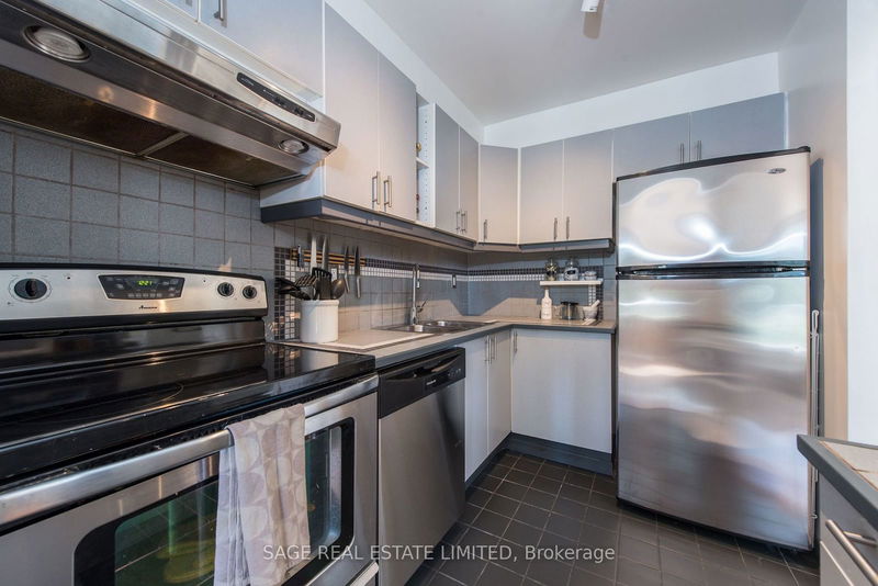  604 - 30 Gloucester St  Toronto, M4Y 1L5 | Image 11