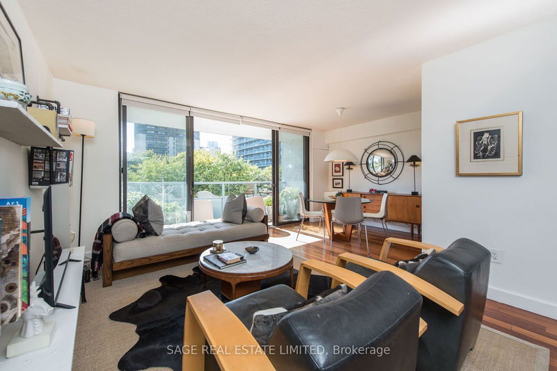  604 - 30 Gloucester St  Toronto, M4Y 1L5 | Image 6