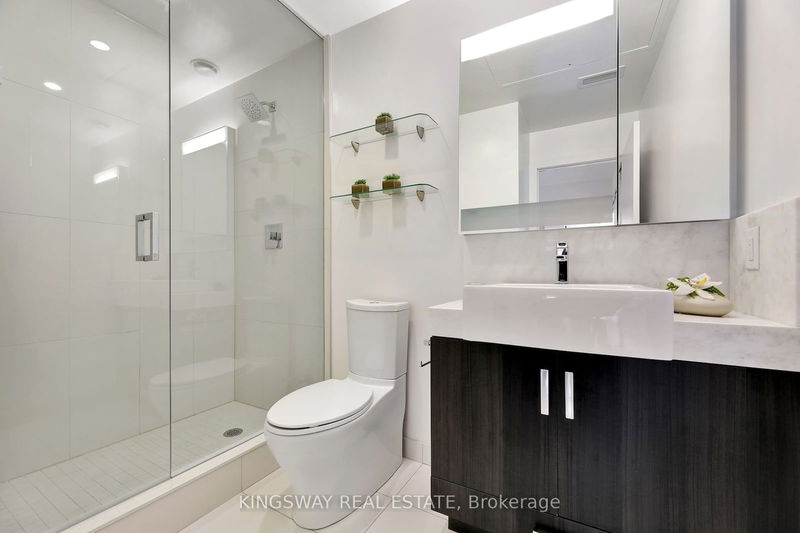  303 - 15 Beverley St  Toronto, M5T 1X8 | Image 15