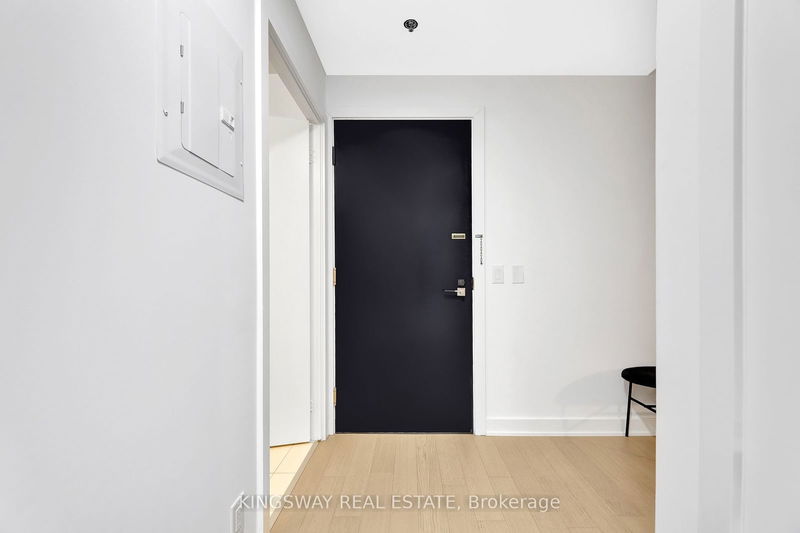  303 - 15 Beverley St  Toronto, M5T 1X8 | Image 22