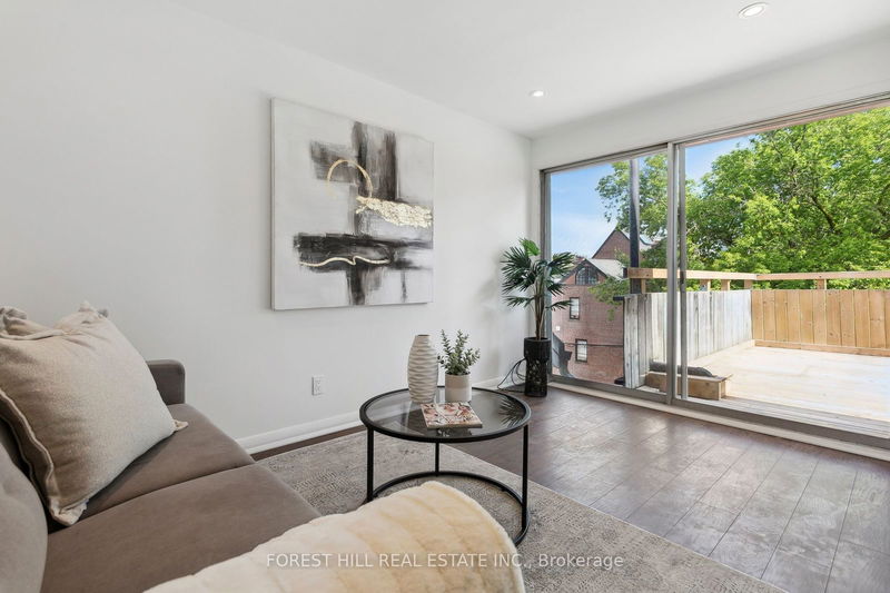 17 Marlborough Ave  Toronto, M5R 1X5 | Image 27