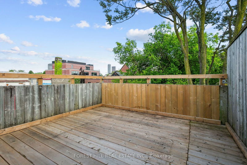 17 Marlborough Ave  Toronto, M5R 1X5 | Image 39