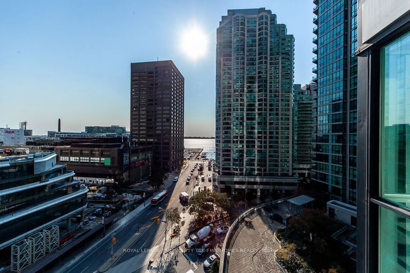  1109 - 16 Yonge St  Toronto, M5E 2A1 | Image 35