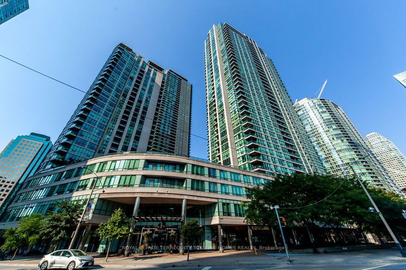  1109 - 16 Yonge St  Toronto, M5E 2A1 | Image 40