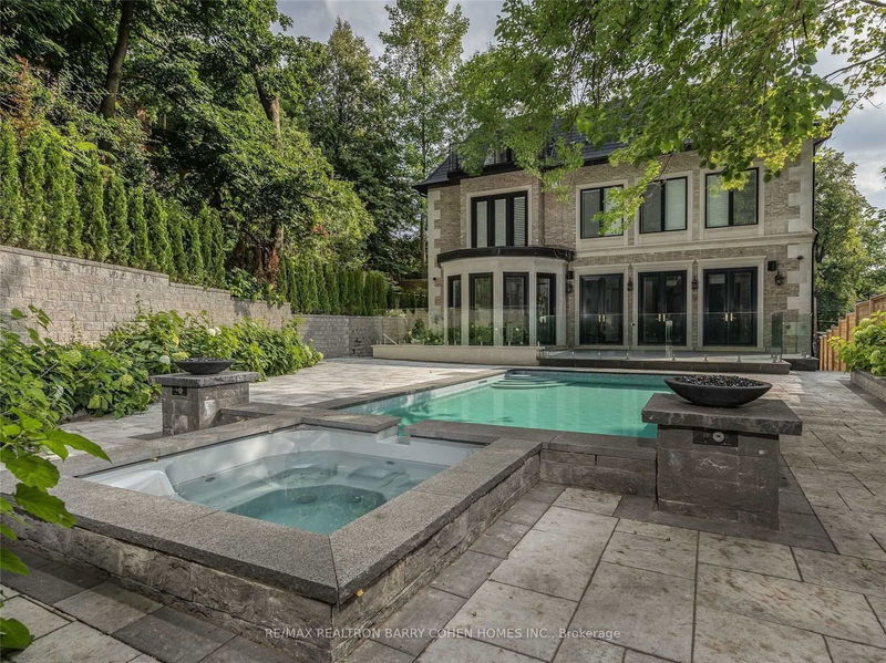 31 Russell Hill Rd  Toronto, M4V 2S9 | Image 7