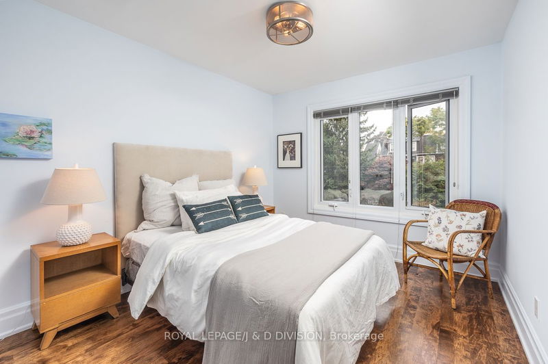 75 Gormley Ave  Toronto, M4V 1Y9 | Image 20