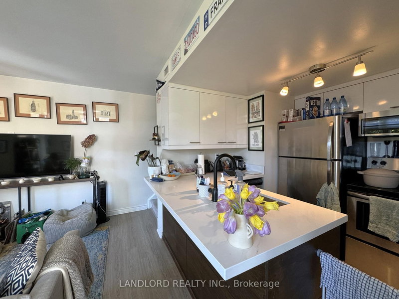 8 - 98 Redpath Ave, Toronto, M4S 2J7 | Image 3