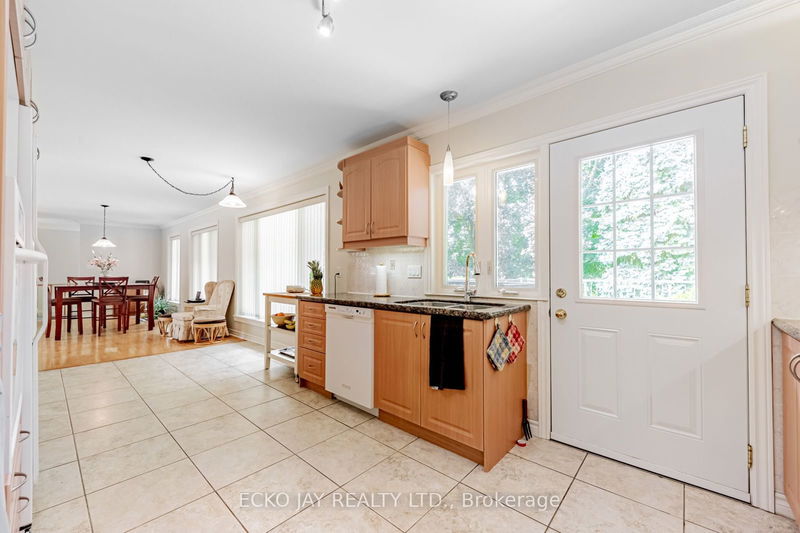 67 Laurentide Dr  Toronto, M3A 3E1 | Image 12