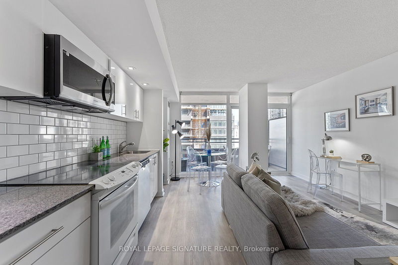  917 - 4K Spadina Ave  Toronto, M5V 3Y9 | Image 7