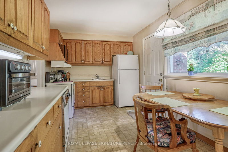 49 Wallingford Rd  Toronto, M3A 2V2 | Image 14