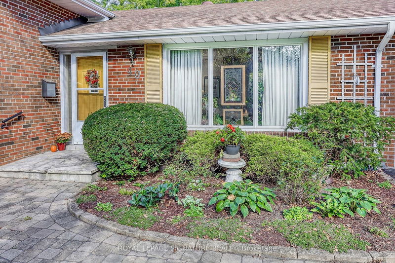 49 Wallingford Rd  Toronto, M3A 2V2 | Image 4