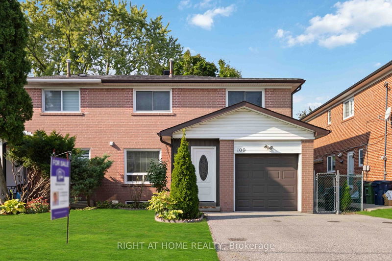 109 Fontainbleau Dr  Toronto, M2M 1P1 | Image 1