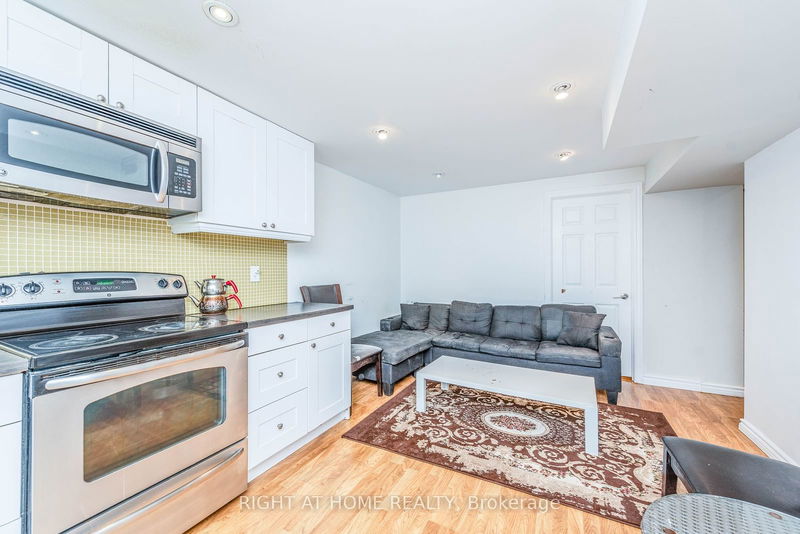 109 Fontainbleau Dr  Toronto, M2M 1P1 | Image 22