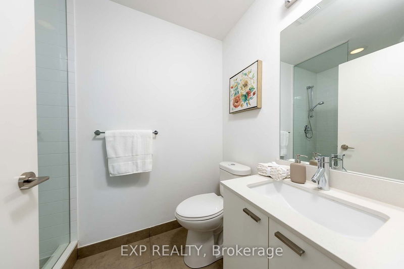  2002 - 30 Roehampton Ave  Toronto, M4P 0B9 | Image 11