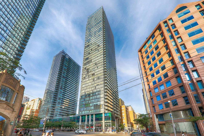 Unit 4208 — 38 Grenville St, Toronto - Bay Street Corridor image-0-0