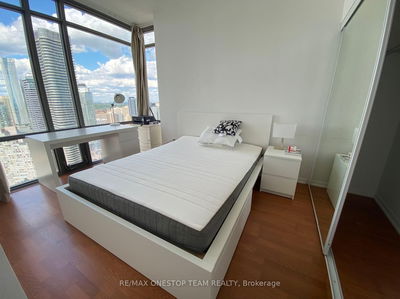 Unit 4208 — 38 Grenville St, Toronto - Bay Street Corridor image-0-1