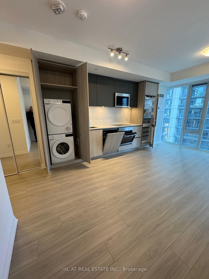 1708 - 8 Widmer St, Toronto, M5V 2E7 | Image 2