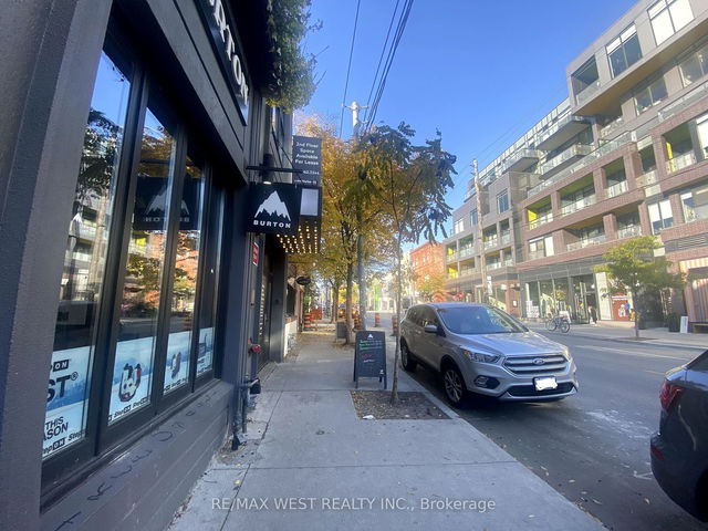 219 - 109 Ossington Avenue